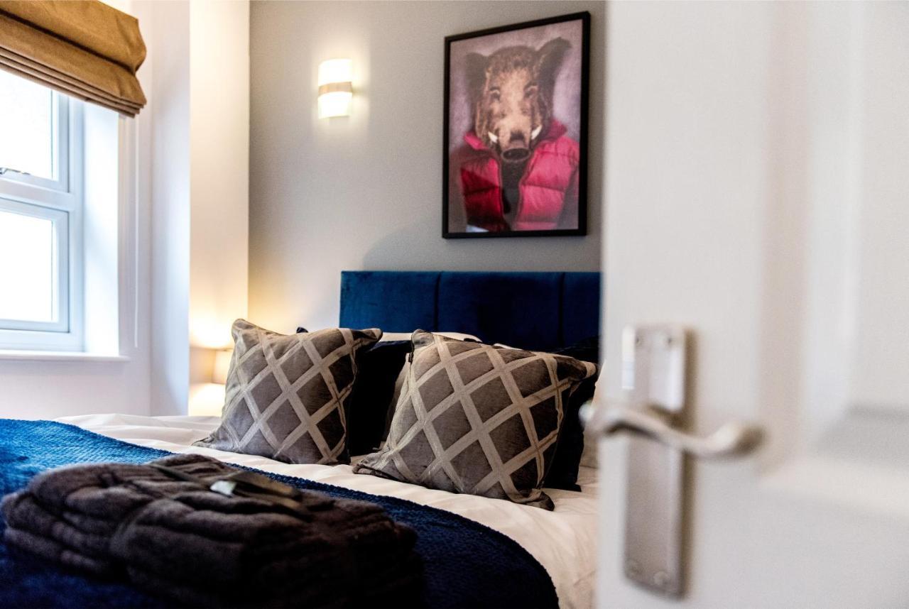 Immaculate 3 Bed House - Stunning Balcony Views Appartement Matlock  Buitenkant foto