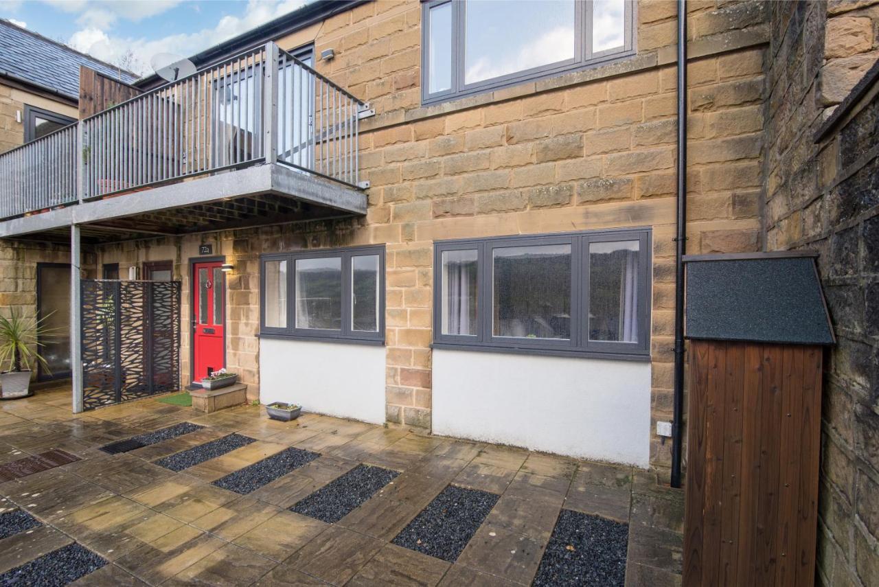 Immaculate 3 Bed House - Stunning Balcony Views Appartement Matlock  Buitenkant foto