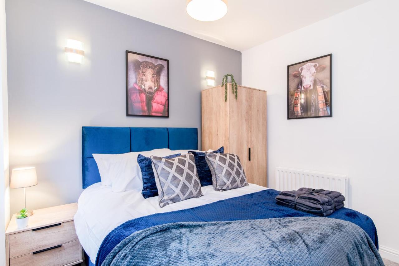 Immaculate 3 Bed House - Stunning Balcony Views Appartement Matlock  Buitenkant foto