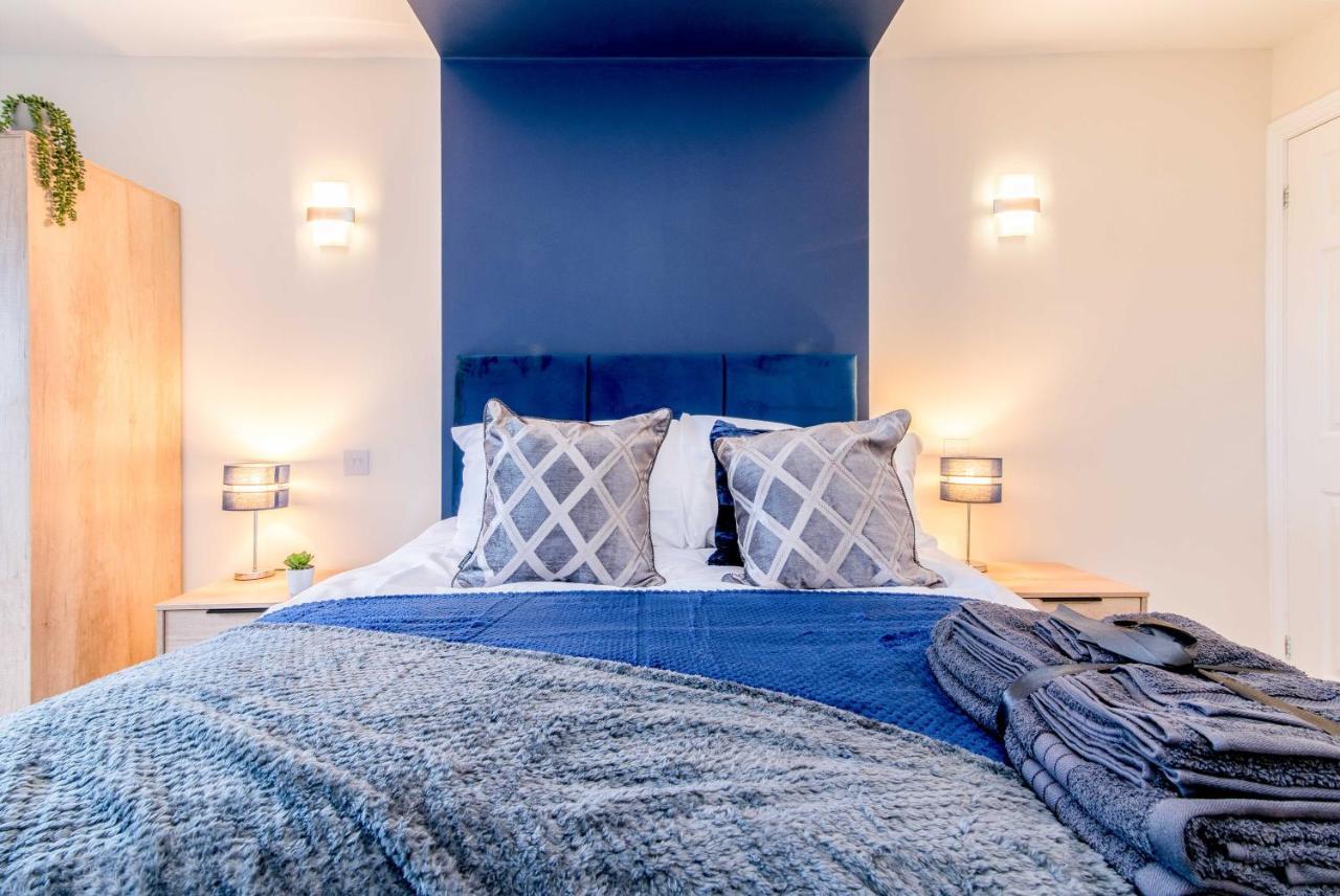 Immaculate 3 Bed House - Stunning Balcony Views Appartement Matlock  Buitenkant foto