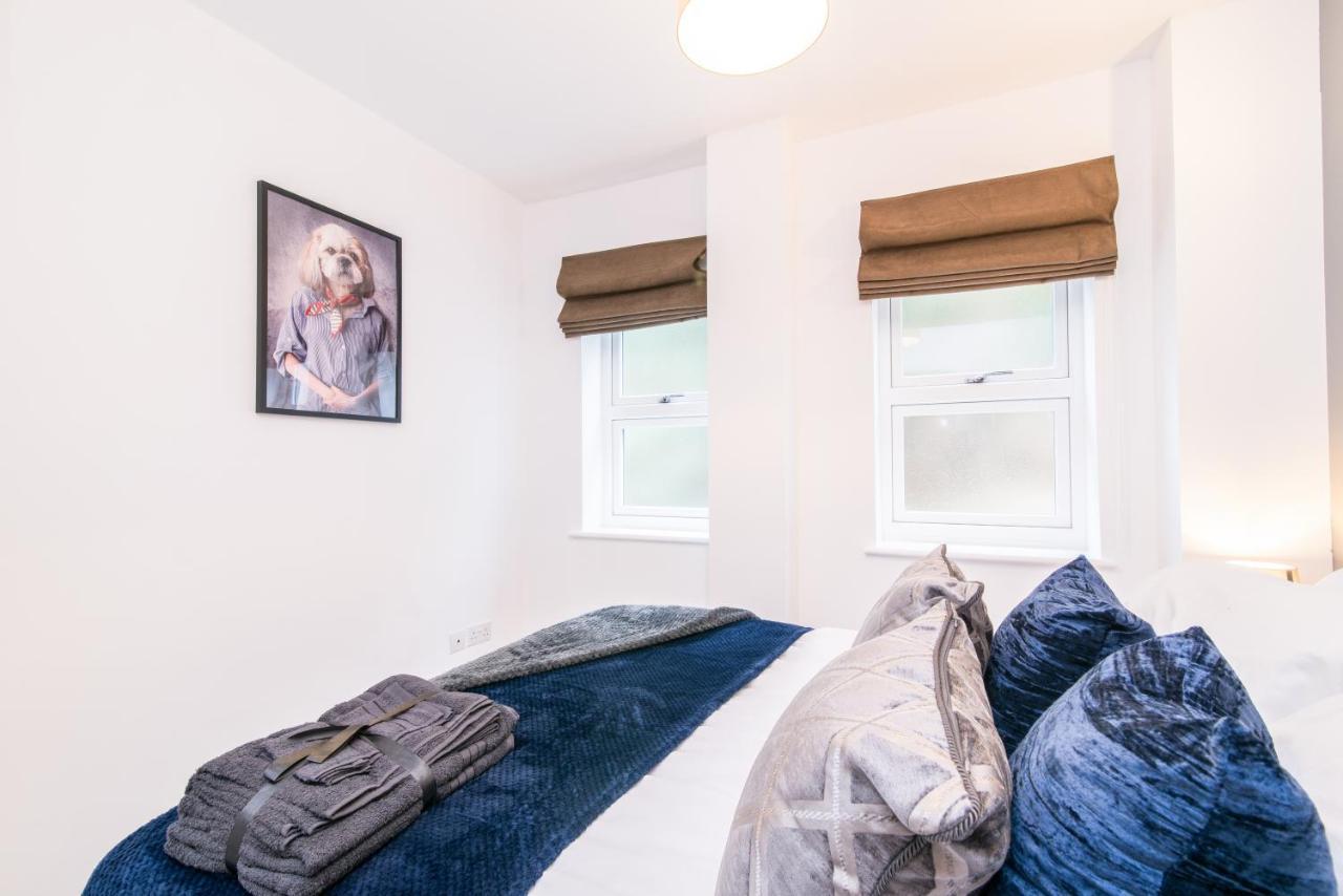 Immaculate 3 Bed House - Stunning Balcony Views Appartement Matlock  Buitenkant foto