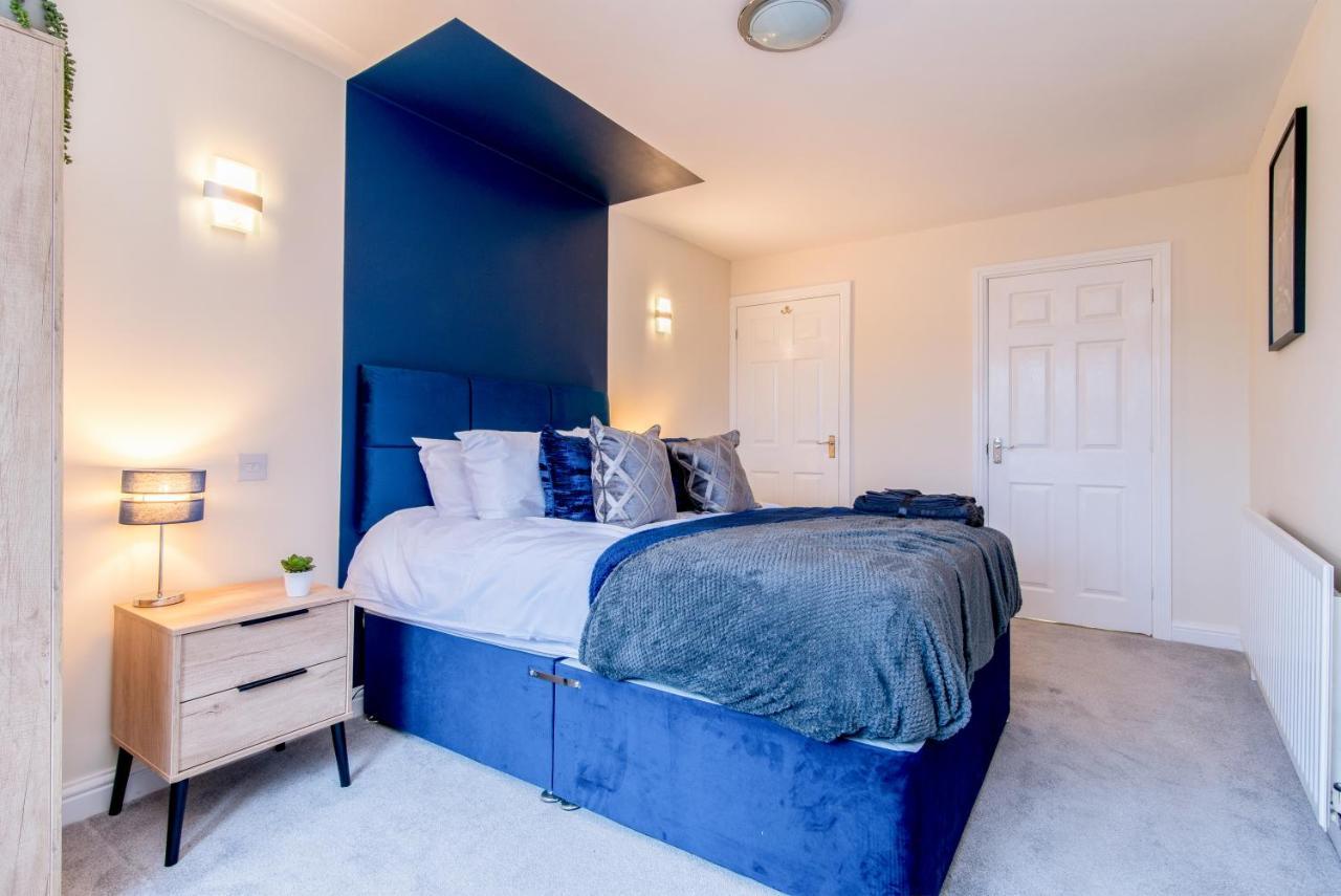 Immaculate 3 Bed House - Stunning Balcony Views Appartement Matlock  Buitenkant foto